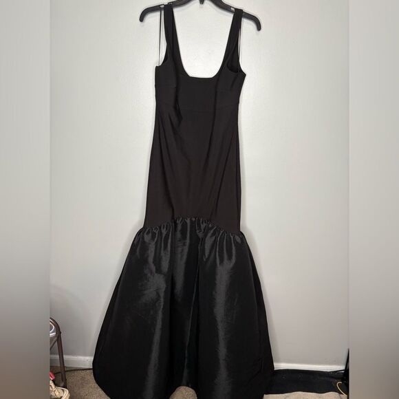 LIKELY Bowie Gown NWT - Picture 7 of 9